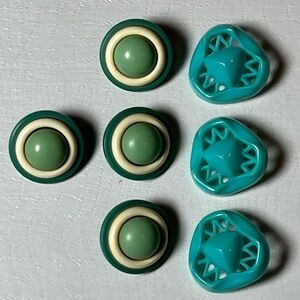 7 Vintage buttons, early plastic with shank backs, Turquoise mod pop art design
